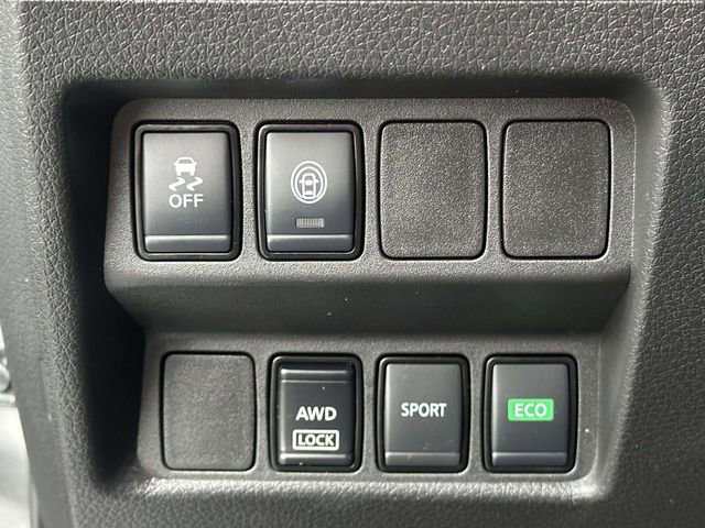 Used 2022 Nissan Rogue Sport S image 25