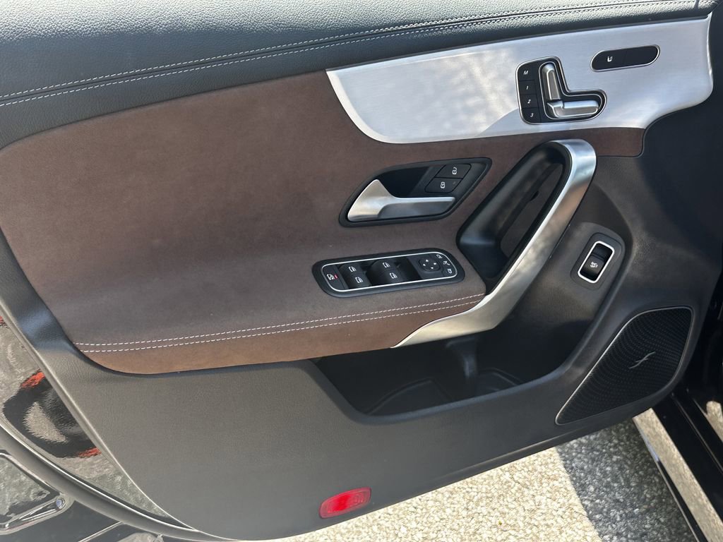 Certified 2025 Mercedes-Benz CLA 250 4MATIC image 11