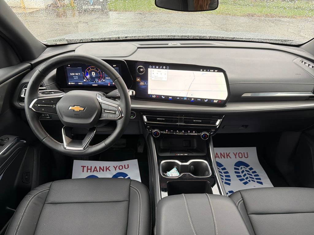 Used 2026 Chevrolet Traverse LT AWD/4WD image 25