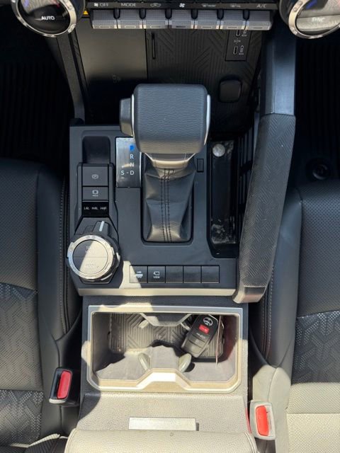 Certified 2025 Toyota Tacoma Limited AWD/4WD image 14