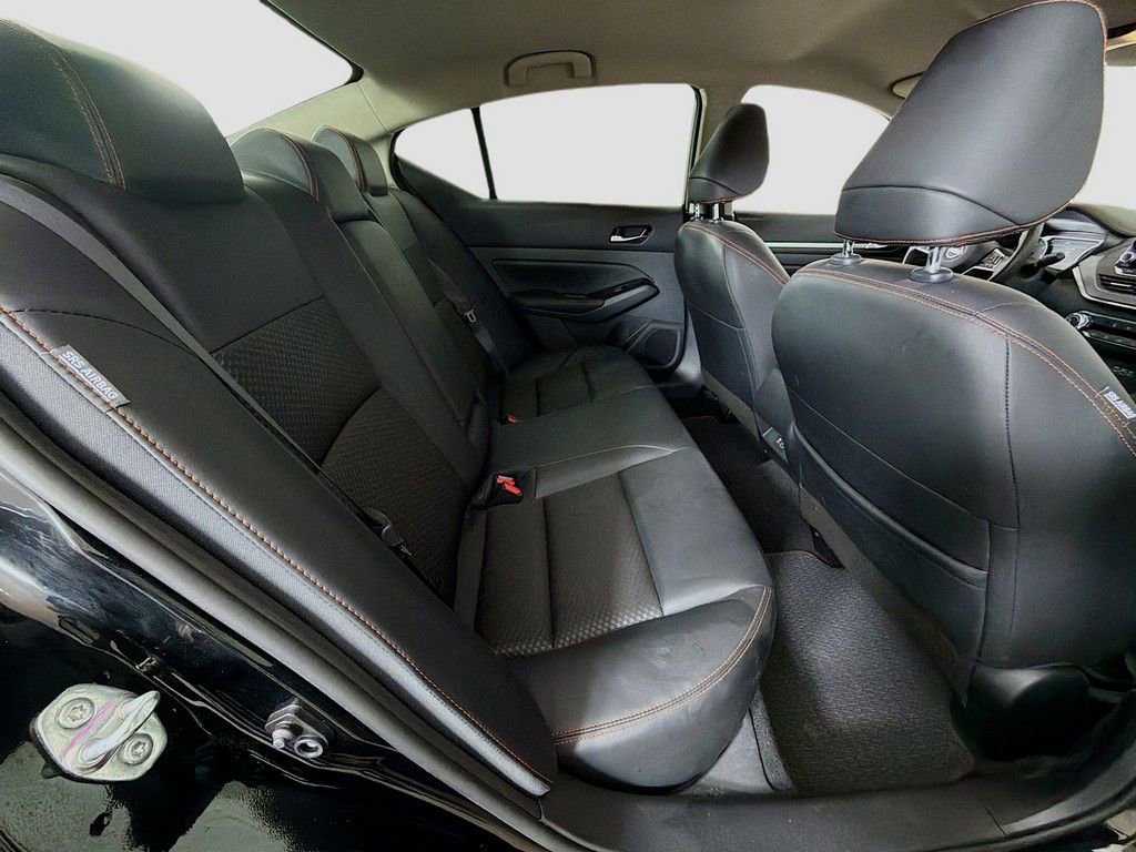Used 2024 Nissan Altima 2.5 SR image 21