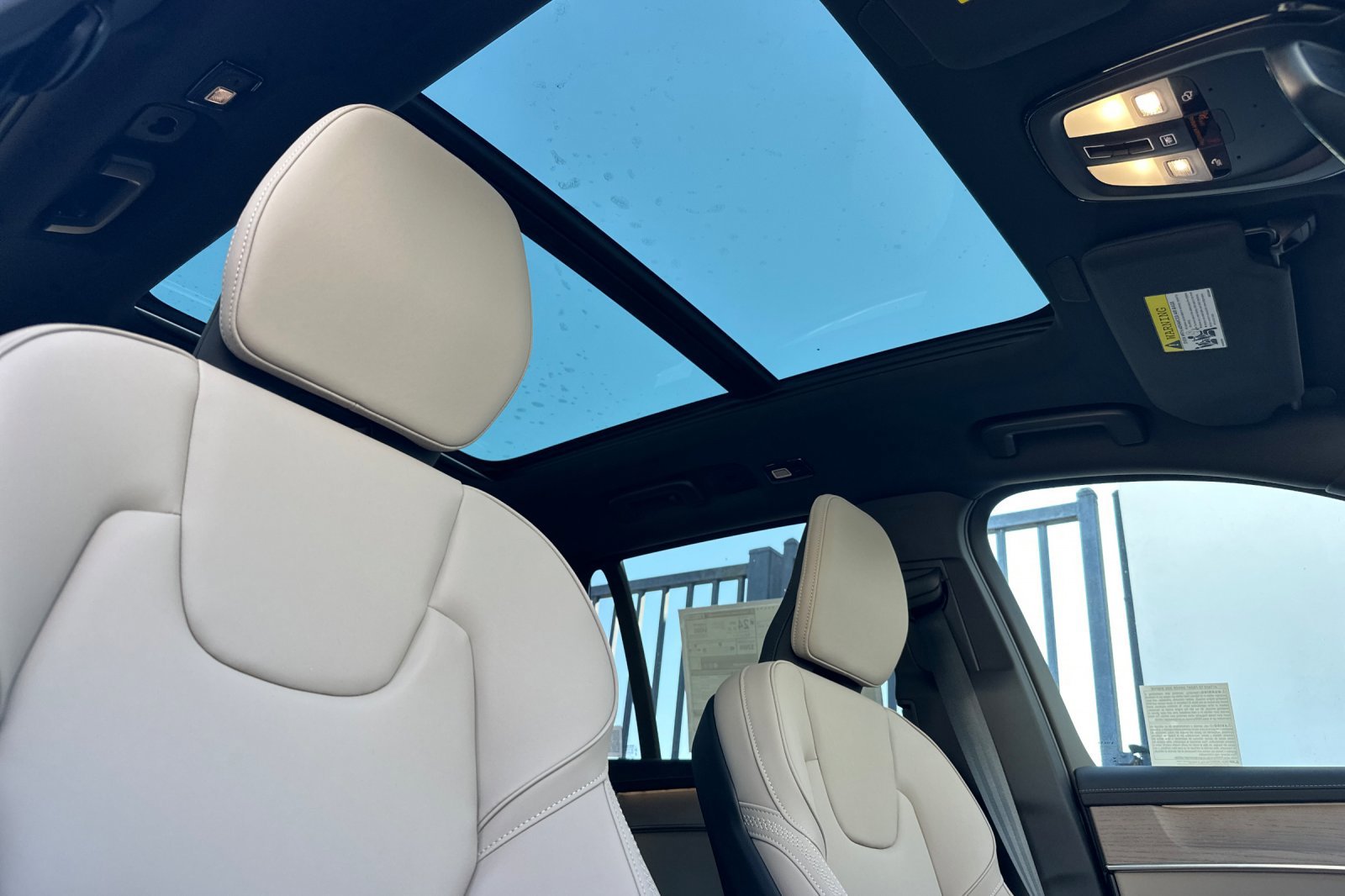 New 2026 Volvo XC90 B5 Core image 15