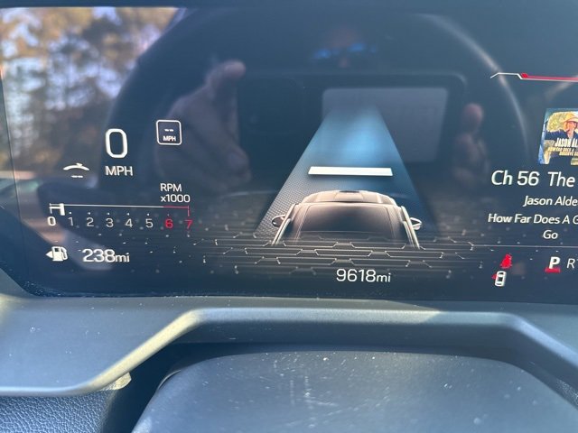 Used 2025 GMC Acadia Elevation image 15