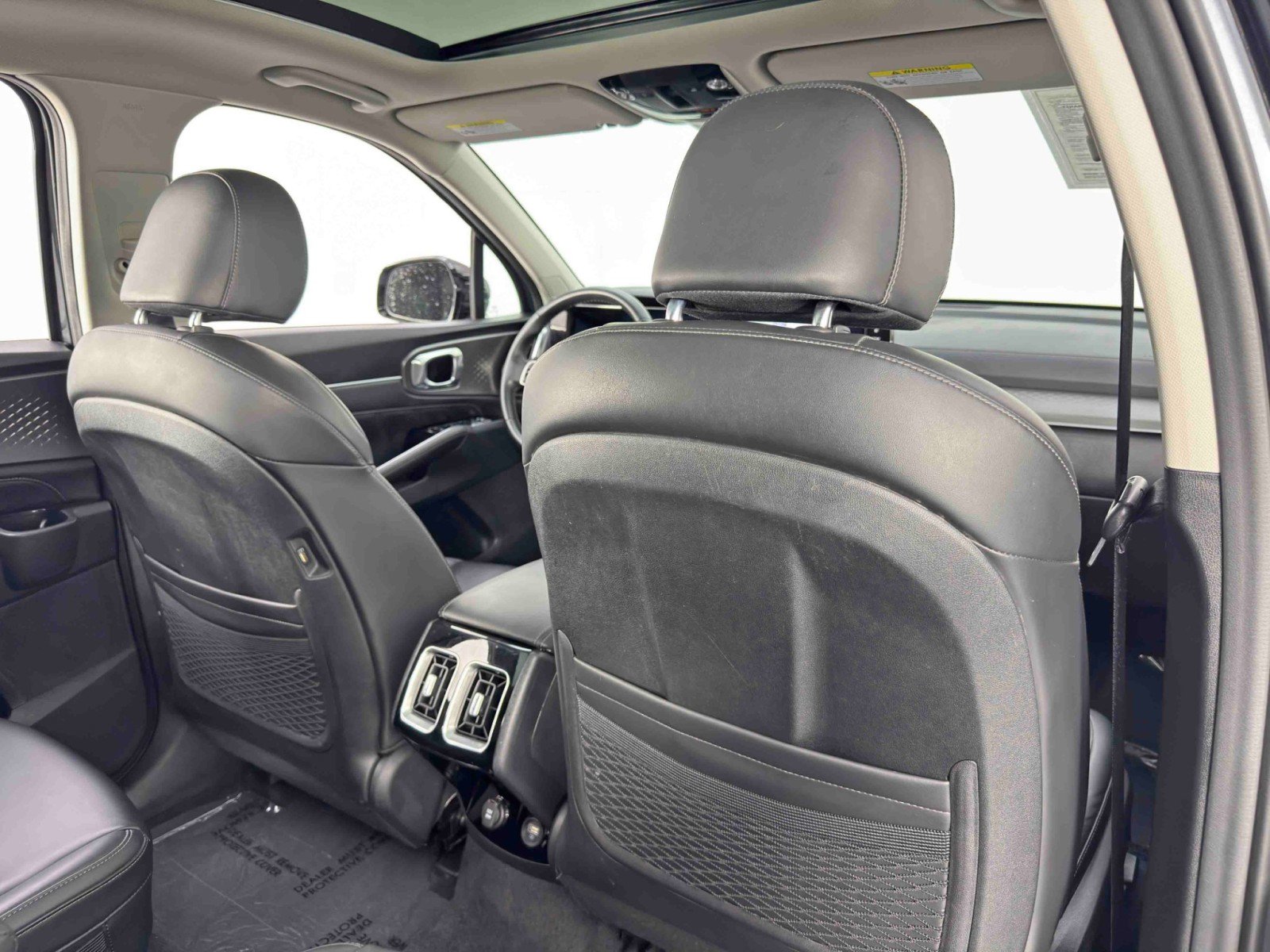 Used 2023 Kia Sorento SX AWD/4WD image 34