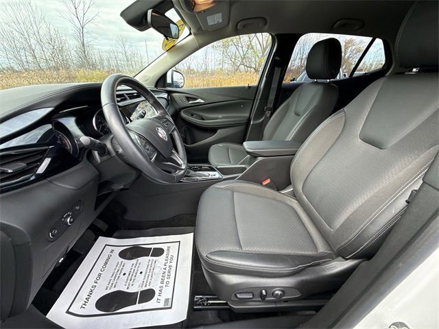 Used 2022 Buick Encore GX Select w/ Sport Touring Package image 18