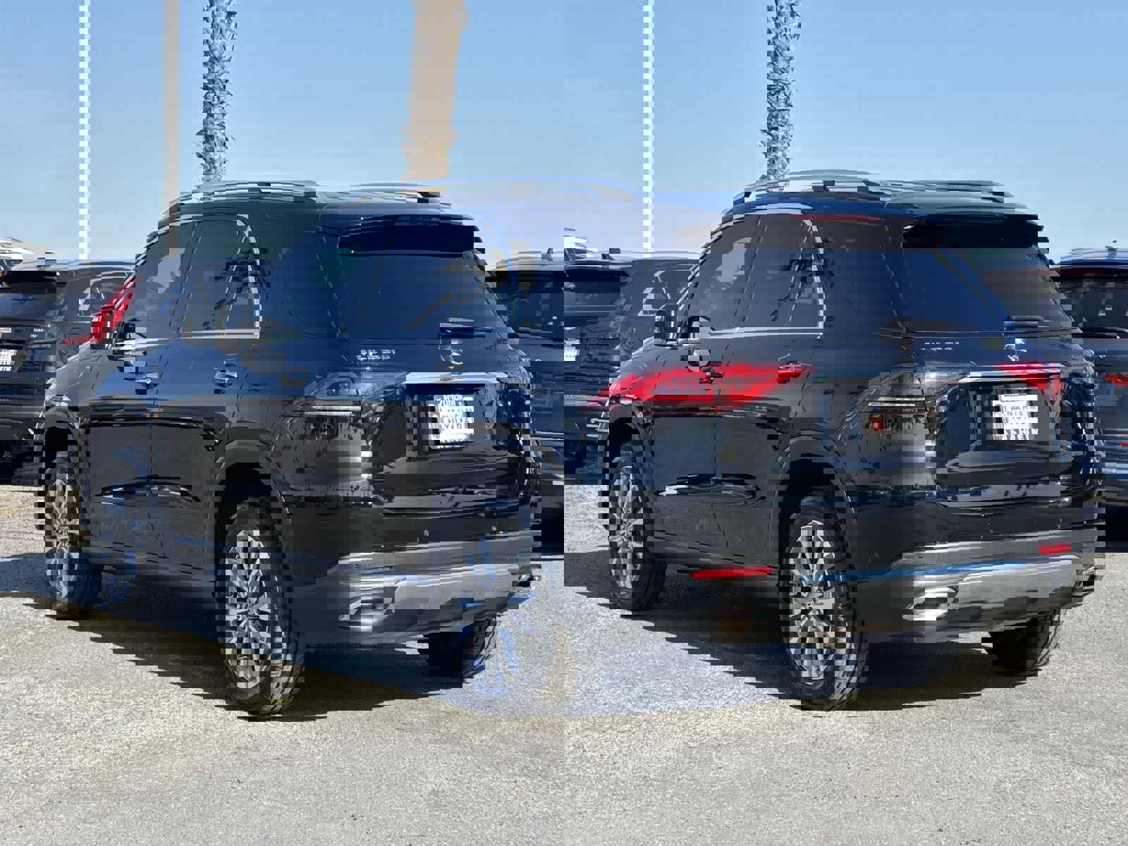 Used 2023 Mercedes-Benz GLE 350 image 4