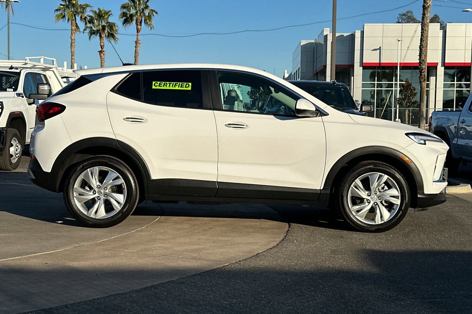 Certified 2025 Buick Encore GX Preferred image 3