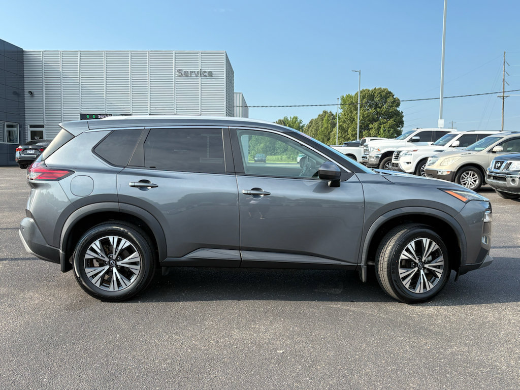 Used 2023 Nissan Rogue SV w/ SV Premium B Package FWD image 5