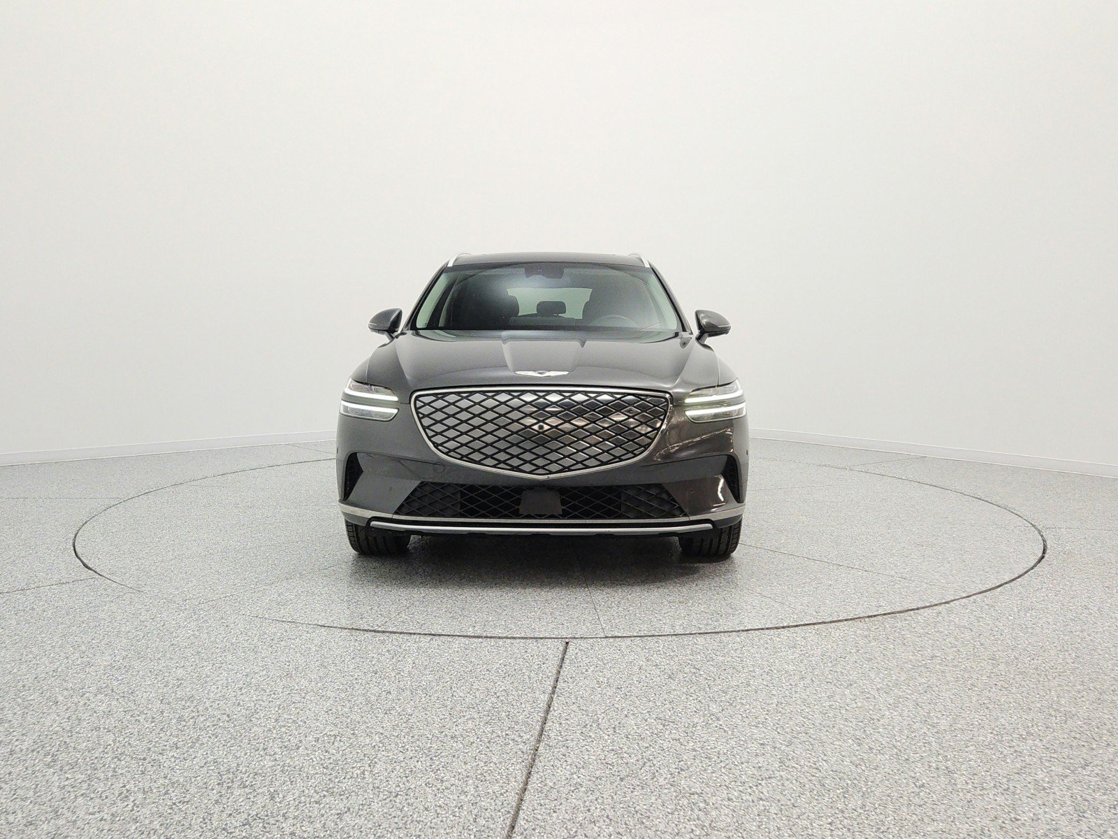 Used 2023 Genesis Electrified GV70 AWD/4WD image 2