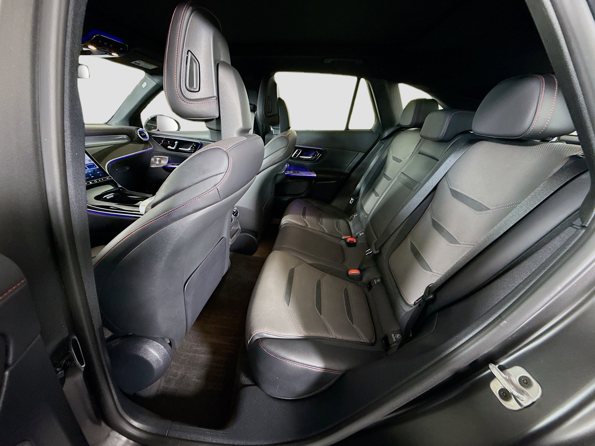 Used 2025 Mercedes-Benz GLC 63 AMG S image 25