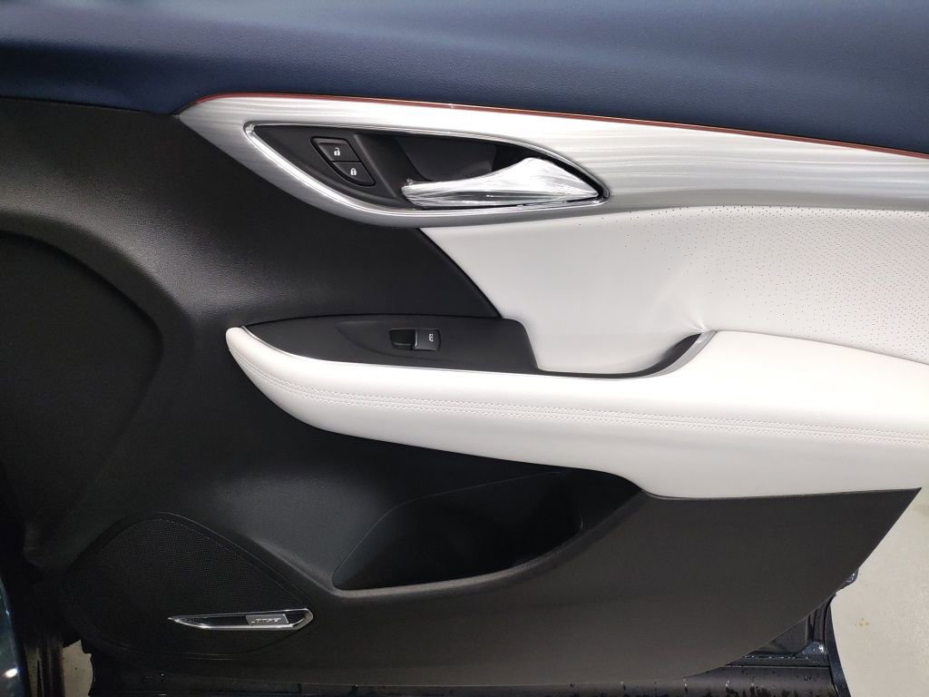 New 2026 Buick Envision Avenir image 10