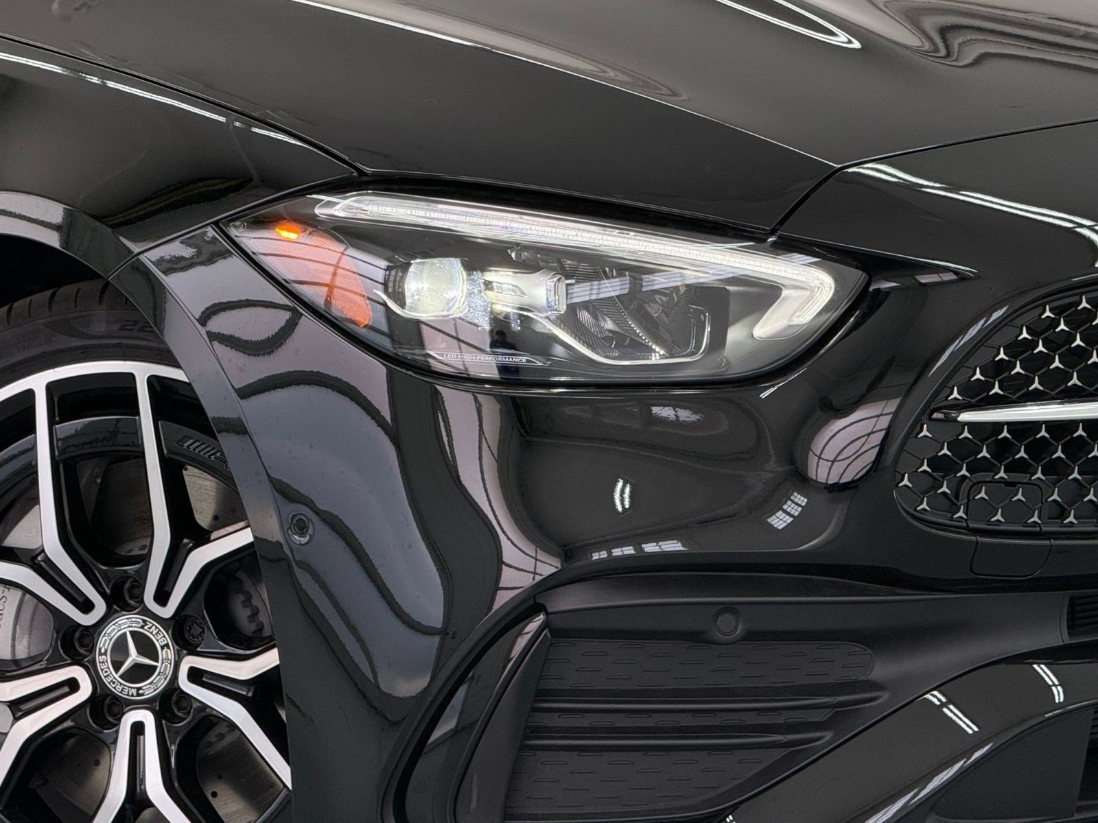 New 2026 Mercedes-Benz C 300 4MATIC Sedan image 10