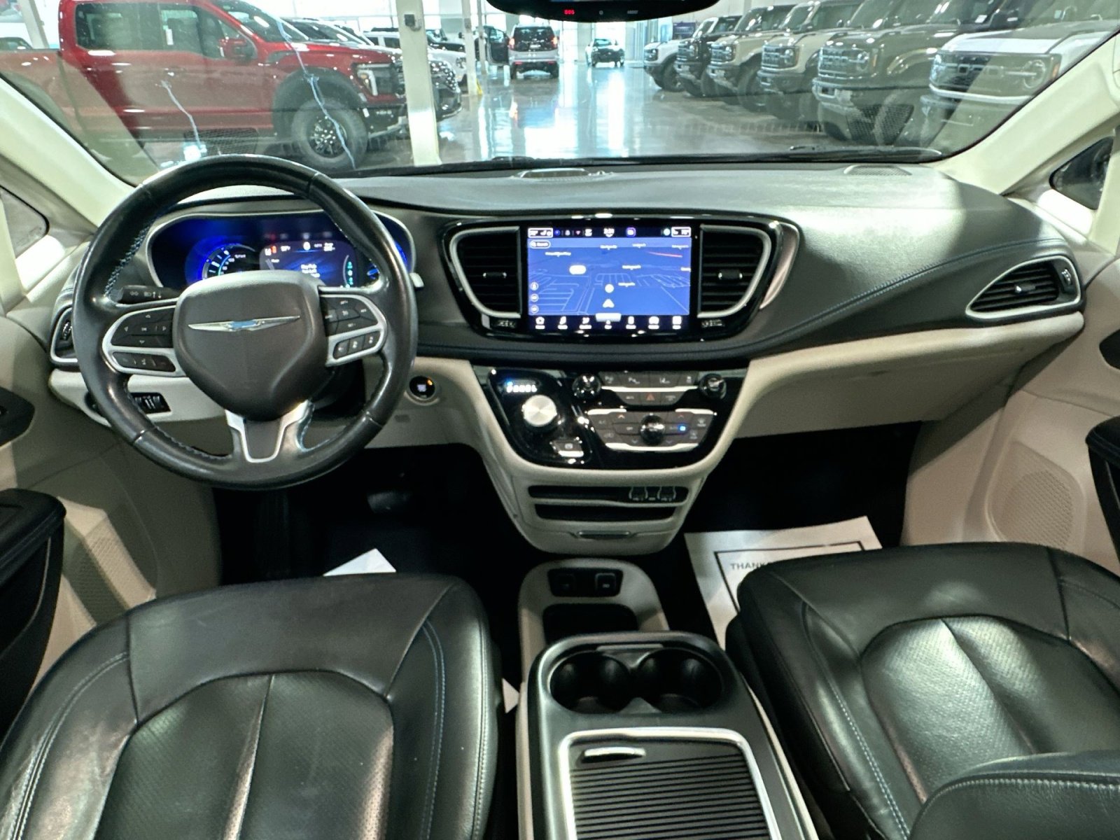 Used 2021 Chrysler Pacifica Touring-L image 28