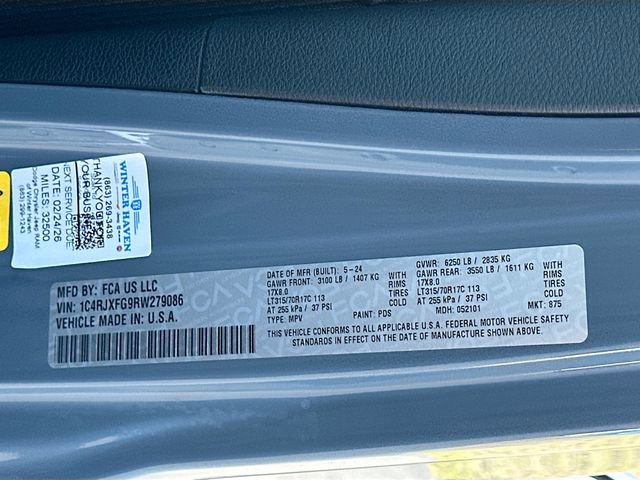 Used 2024 Jeep Wrangler Unlimited Rubicon w/ XTREMEE 35" Tire Package image 31