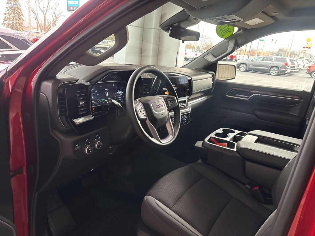 Used 2023 GMC Sierra 1500 Elevation image 9