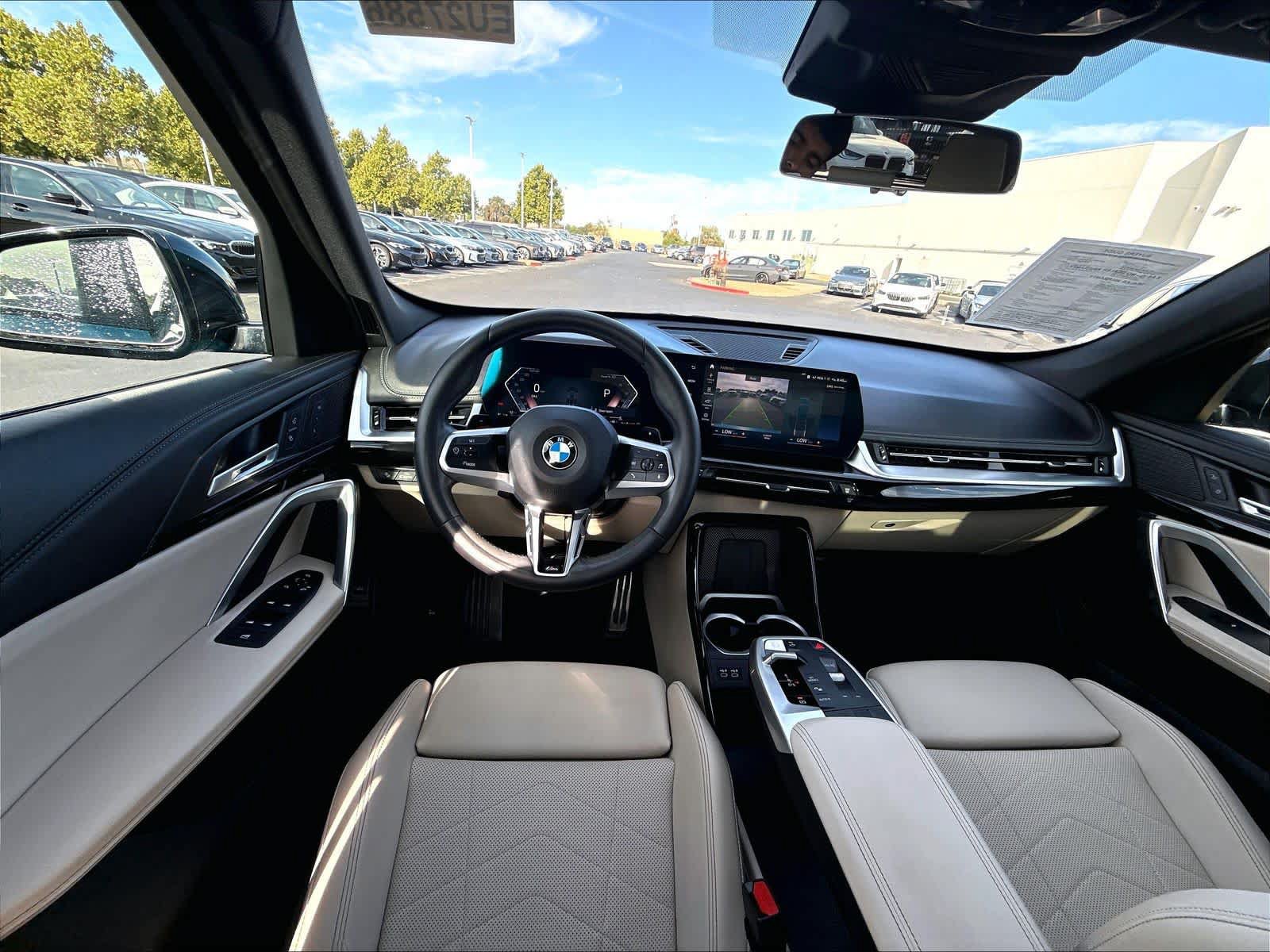 Used 2023 BMW X1 xDrive28i w/ M Sport Package AWD/4WD image 11