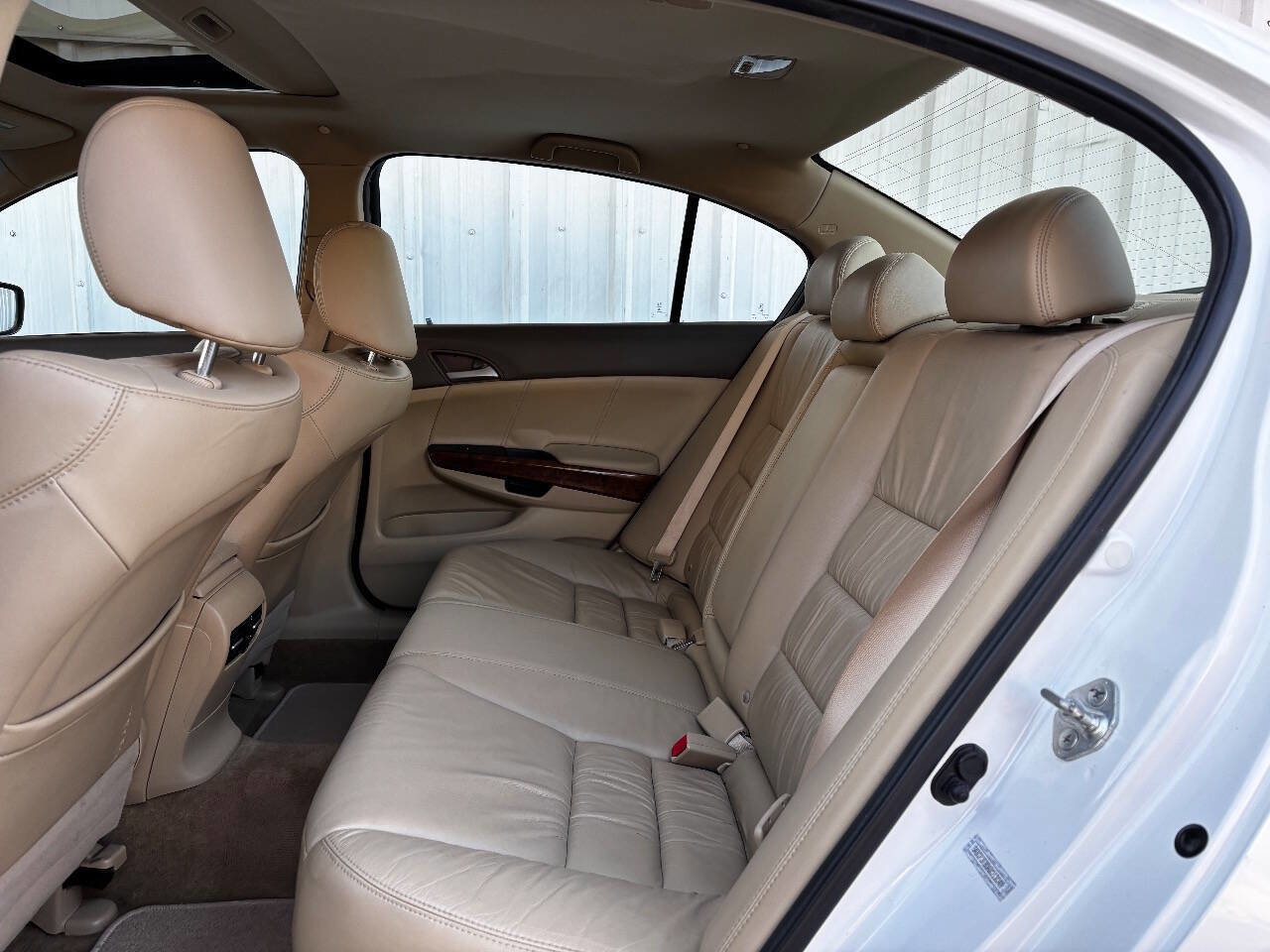 Used 2010 Honda Accord EX-L image 18