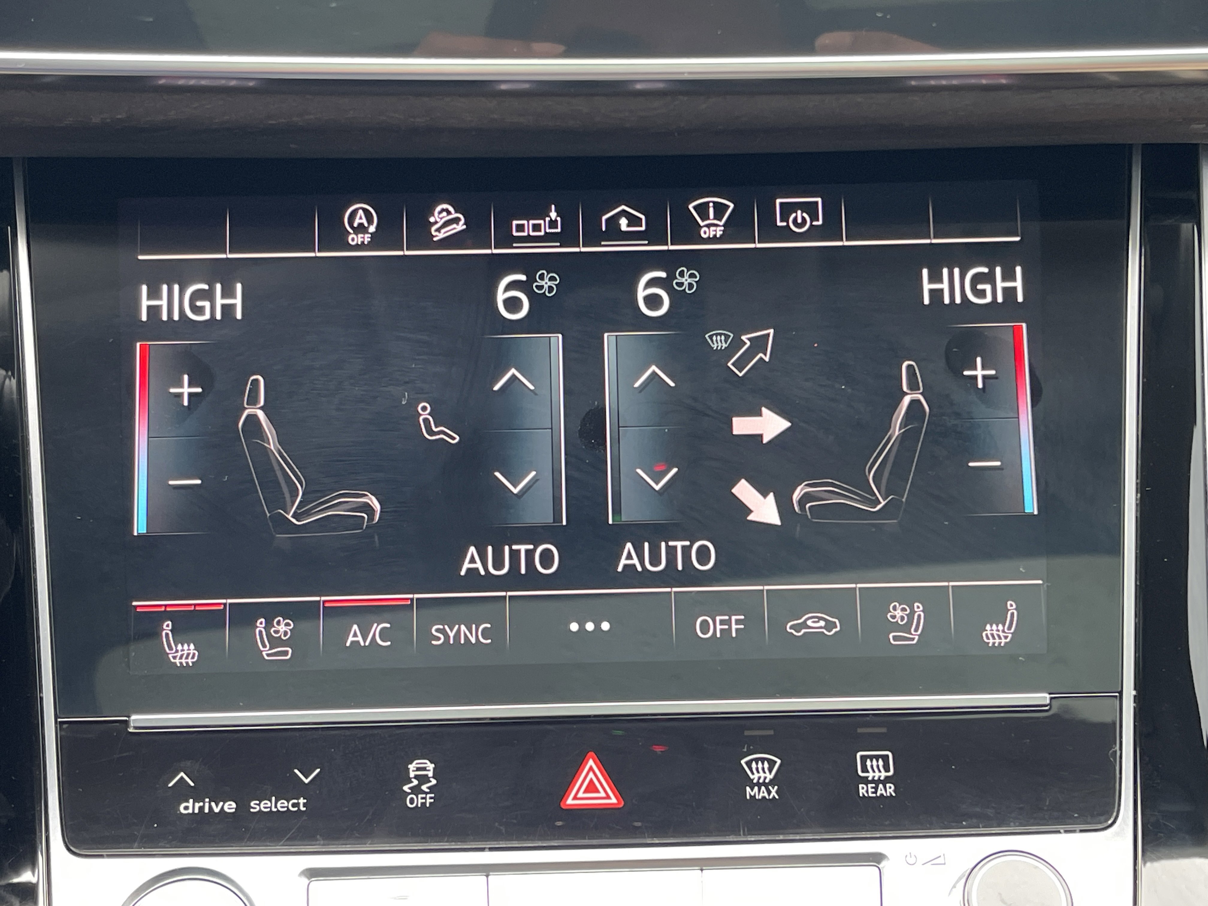 Used 2020 Audi Q8 Prestige w/ Prestige Package image 20