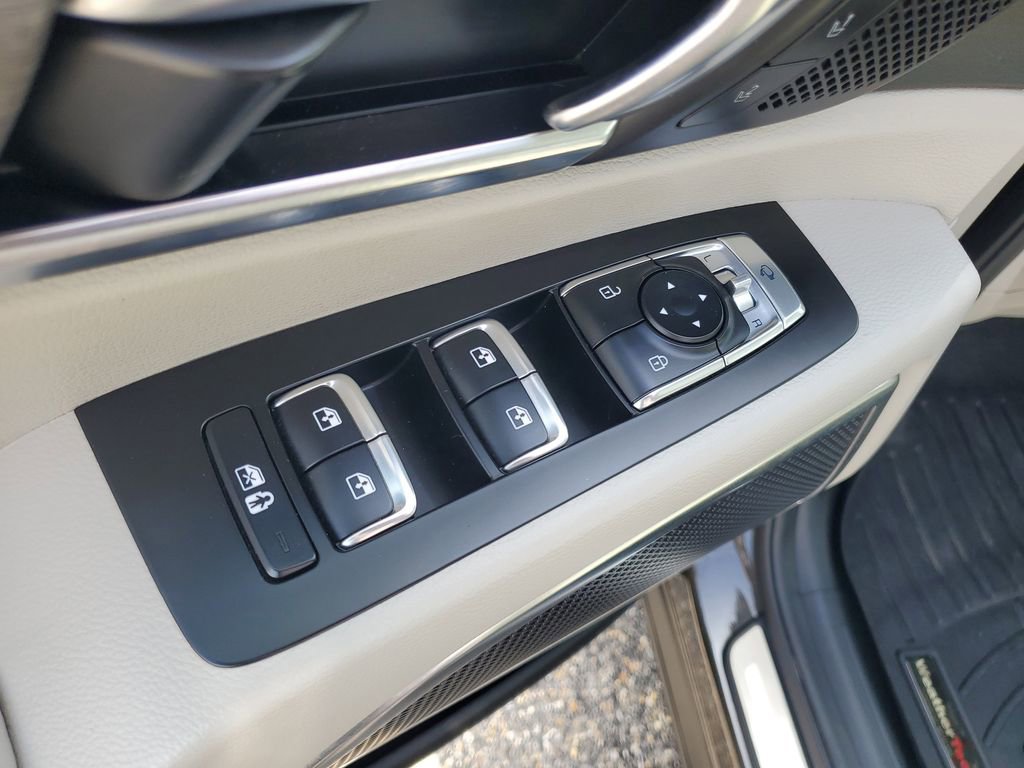 Used 2022 Kia Telluride SX w/ Nightfall Edition Package image 9