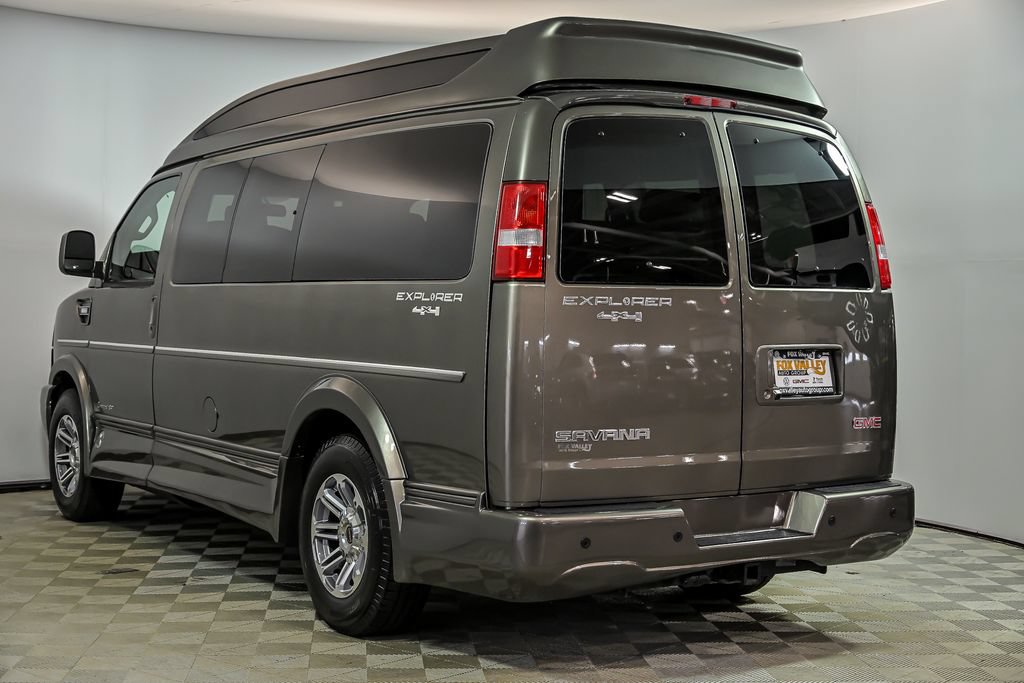 Used 2023 GMC Savana 2500 RWD image 6