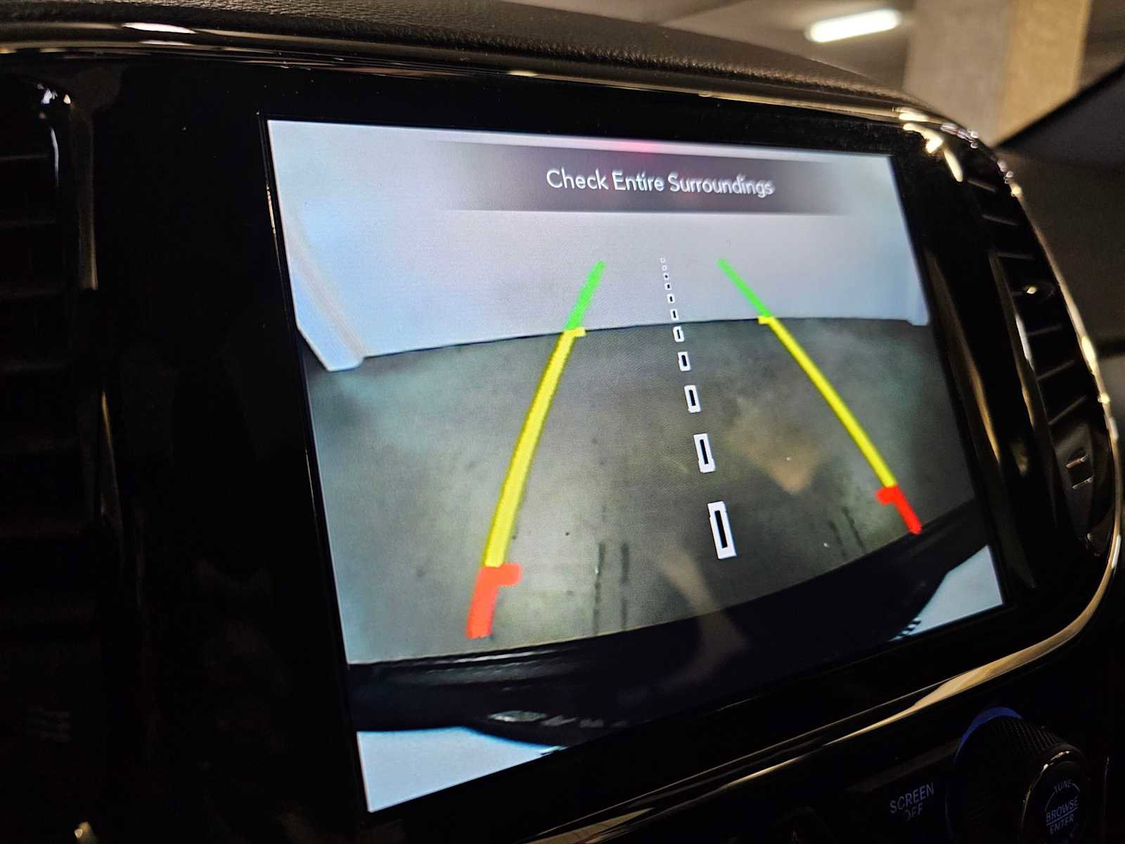 Used 2021 Jeep Grand Cherokee Laredo X image 15