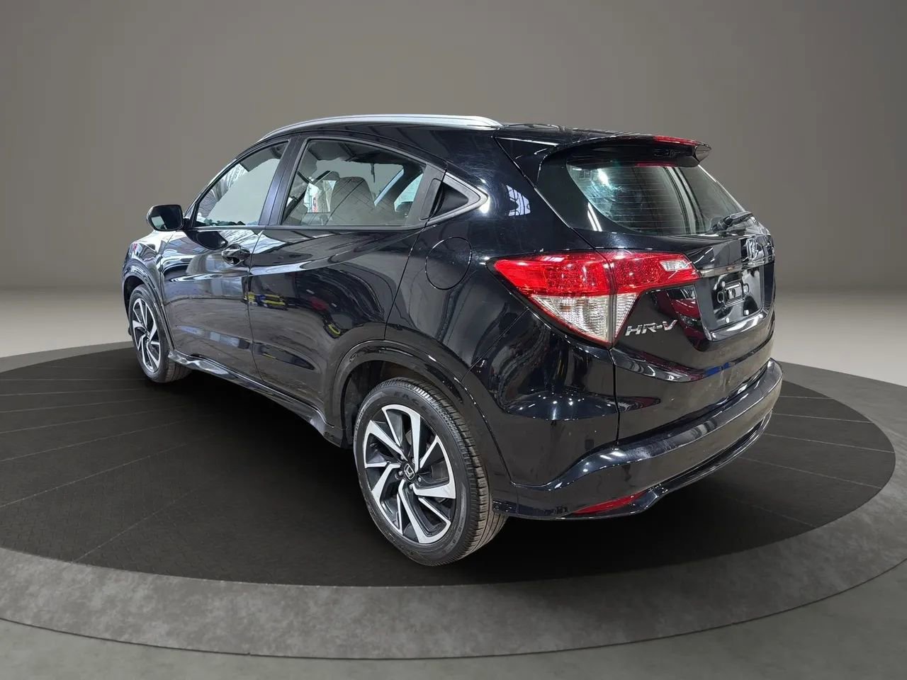 Used 2019 Honda HR-V Sport image 7
