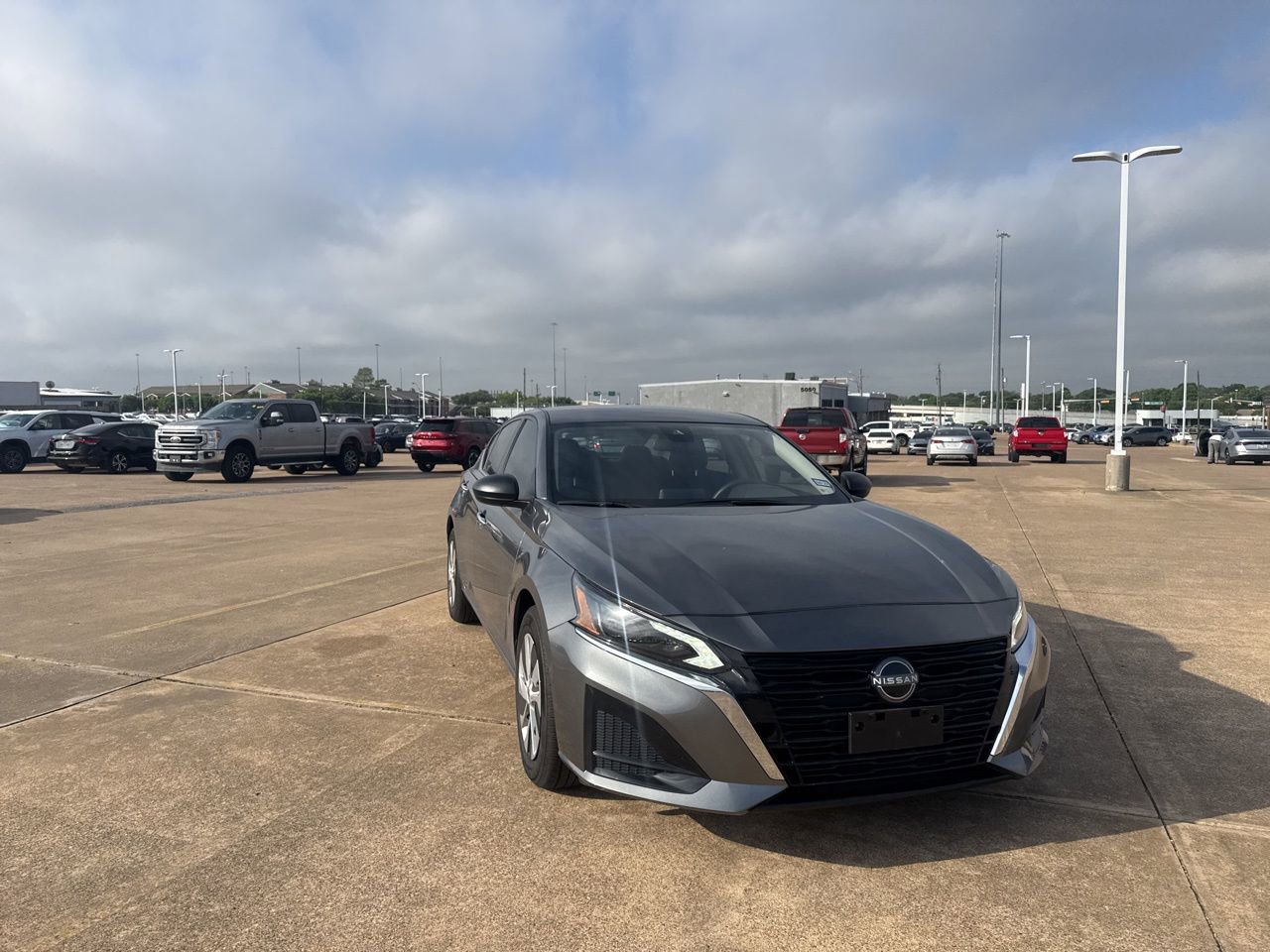 Certified 2025 Nissan Altima 2.5 S image 3