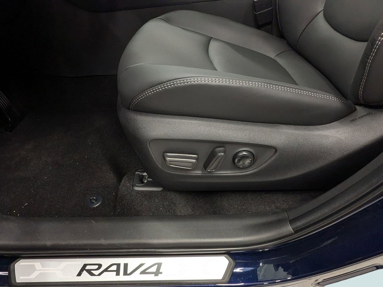 New 2025 Toyota RAV4 XLE Premium image 11