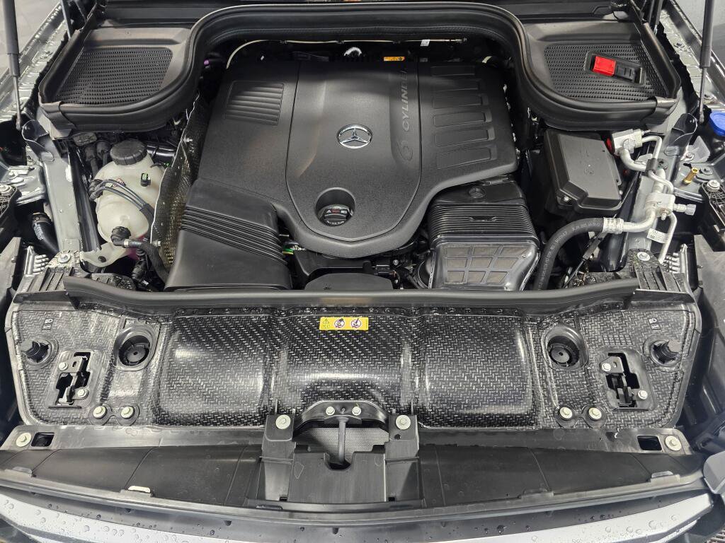 New 2026 Mercedes-Benz GLS 450 4MATIC image 10