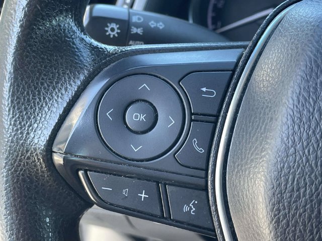 Used 2019 Toyota Camry LE FWD image 21