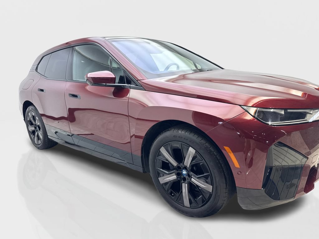 Used 2024 BMW iX xDrive50 w/ Premium Package AWD/4WD image 12