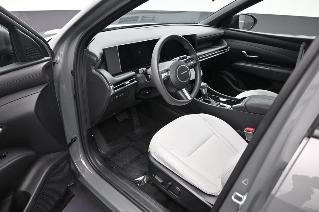 Used 2026 Hyundai Santa Cruz SEL FWD image 11