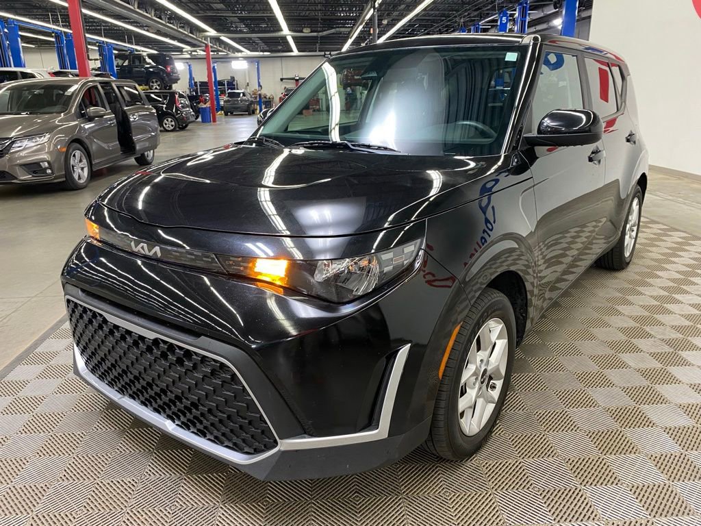 Used 2023 Kia Soul LX w/ Option Group 015 image 4