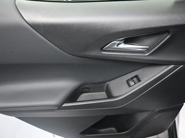 Used 2025 Chevrolet Equinox LT w/ Convenience Package II image 19