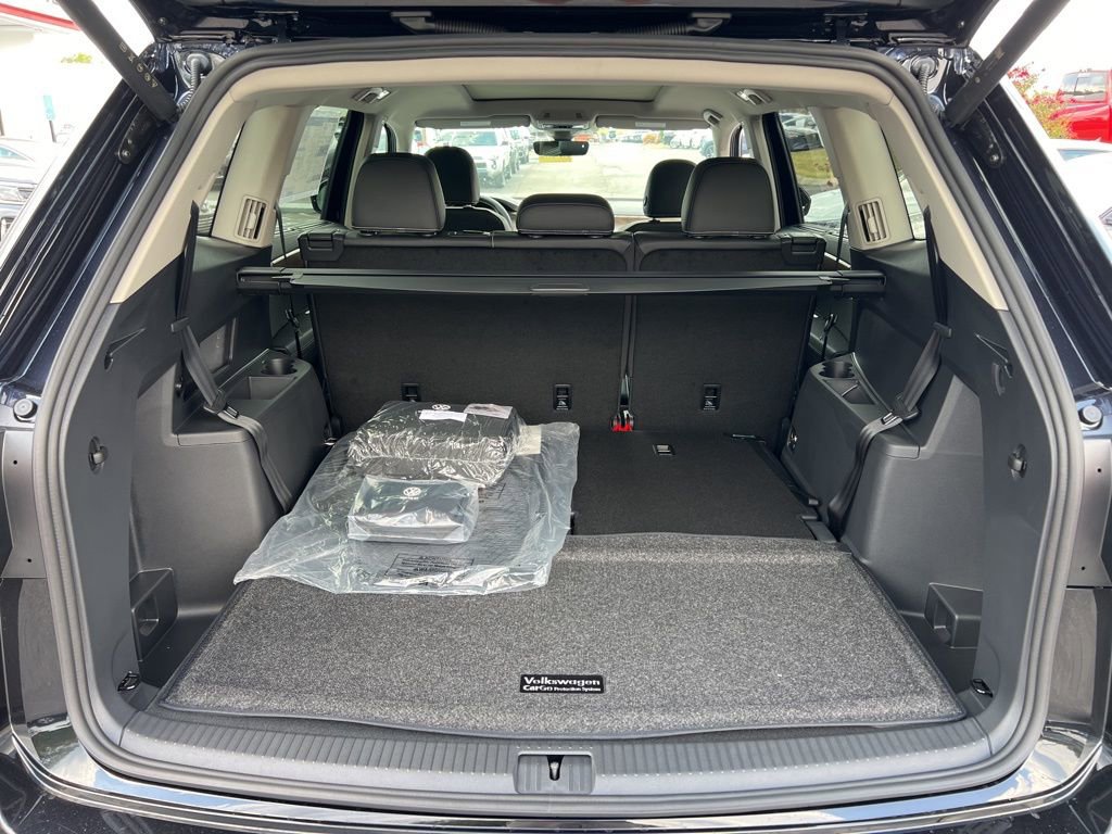 New 2026 Volkswagen Atlas SE image 13