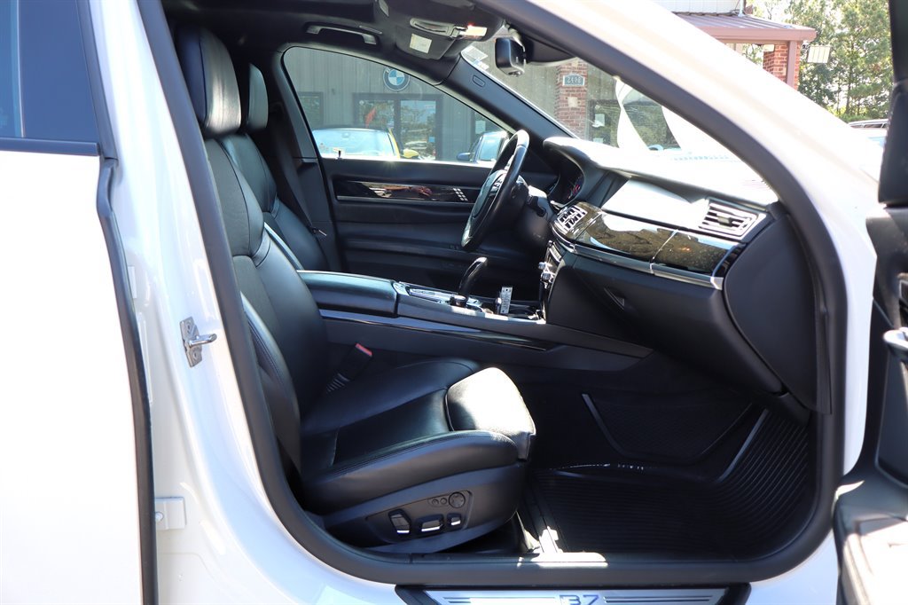 Used 2012 BMW ALPINA B7 xDrive LWB AWD/4WD image 18