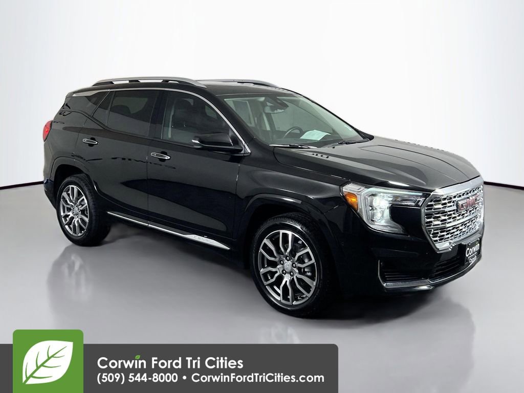 Used 2023 GMC Terrain Denali w/ Denali Premium Package