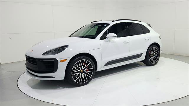 Used 2023 Porsche Macan GTS image 3