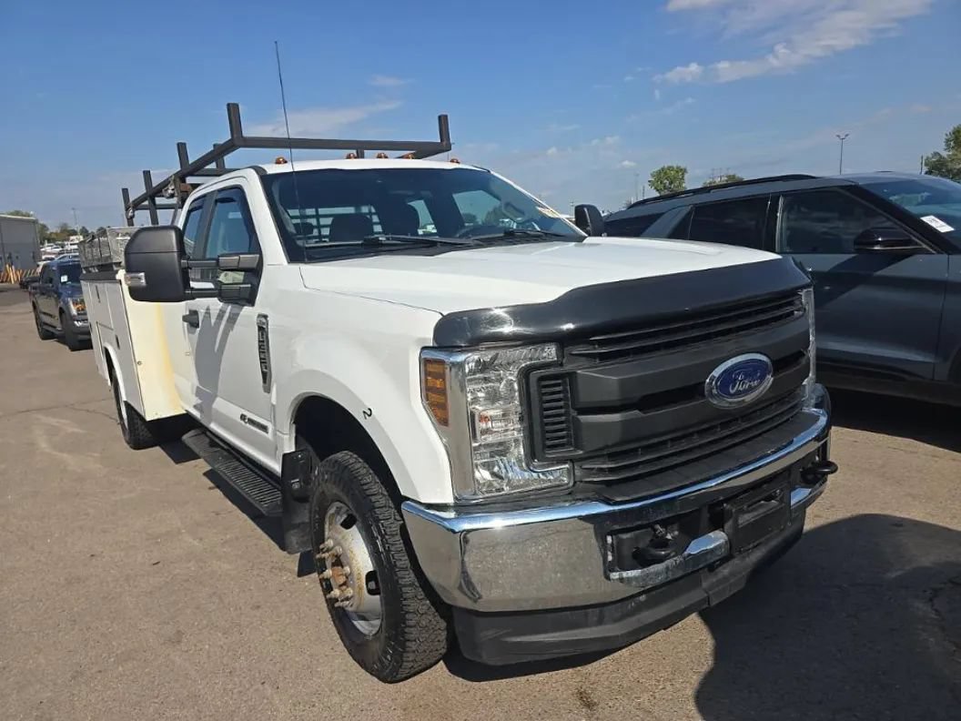 Used 2019 Ford F350 XL w/ XL Value Package AWD/4WD image 3