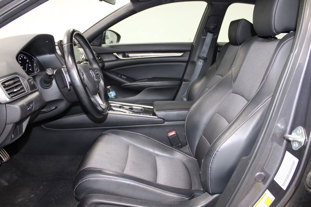 Used 2018 Honda Accord Sport image 16