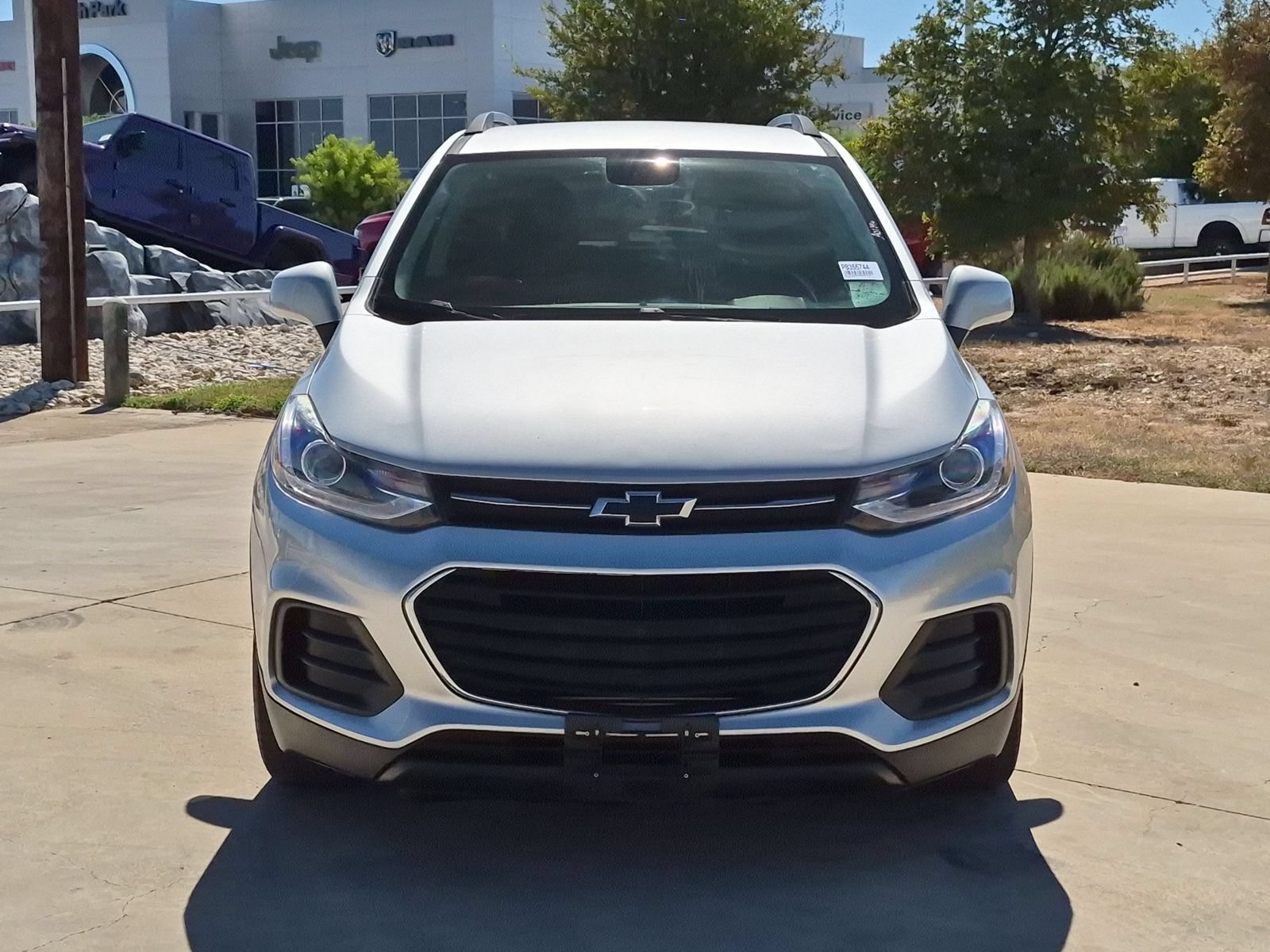 Used 2021 Chevrolet Trax LT w/ Sport Edition FWD image 8