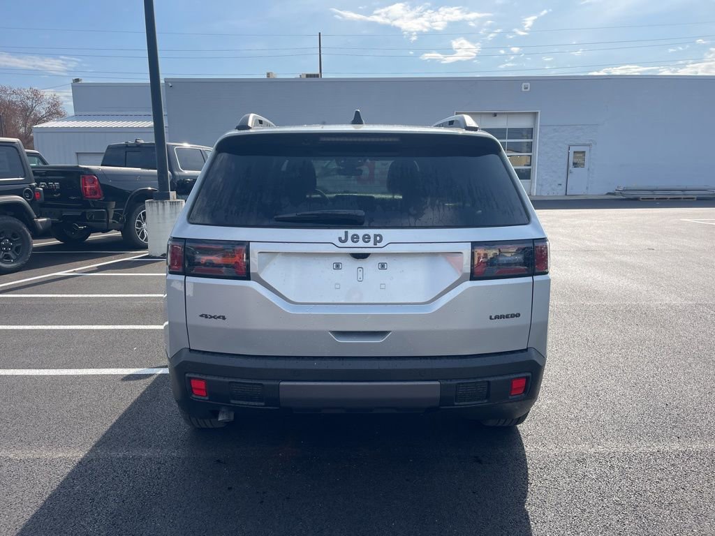 New 2026 Jeep Cherokee Laredo image 5