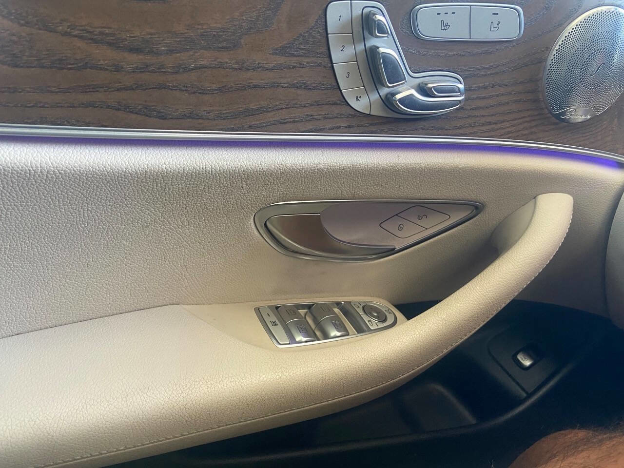 Used 2017 Mercedes-Benz E 300 image 16