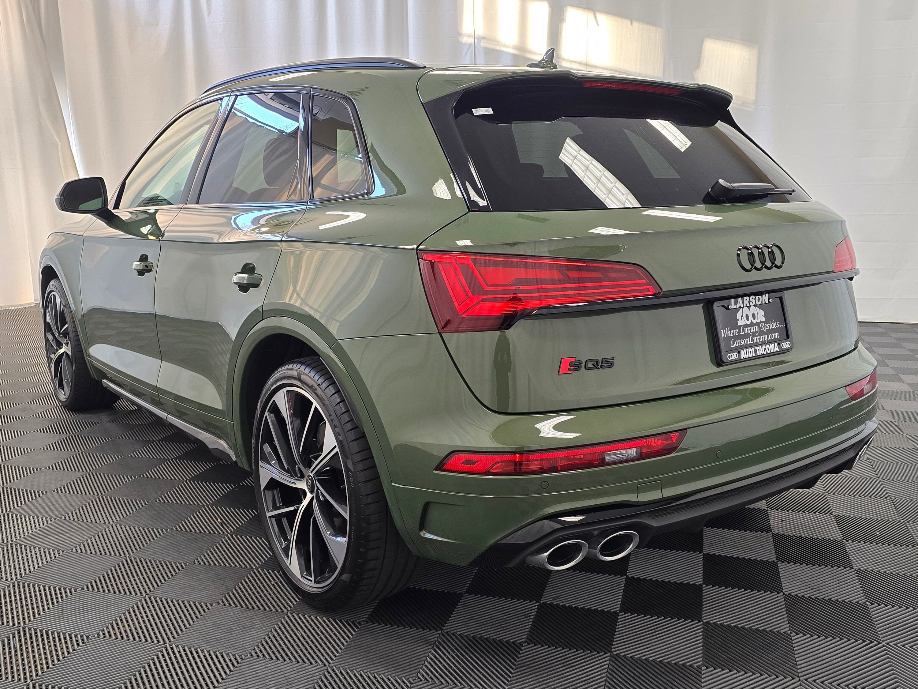 Used 2024 Audi SQ5 Premium Plus image 4