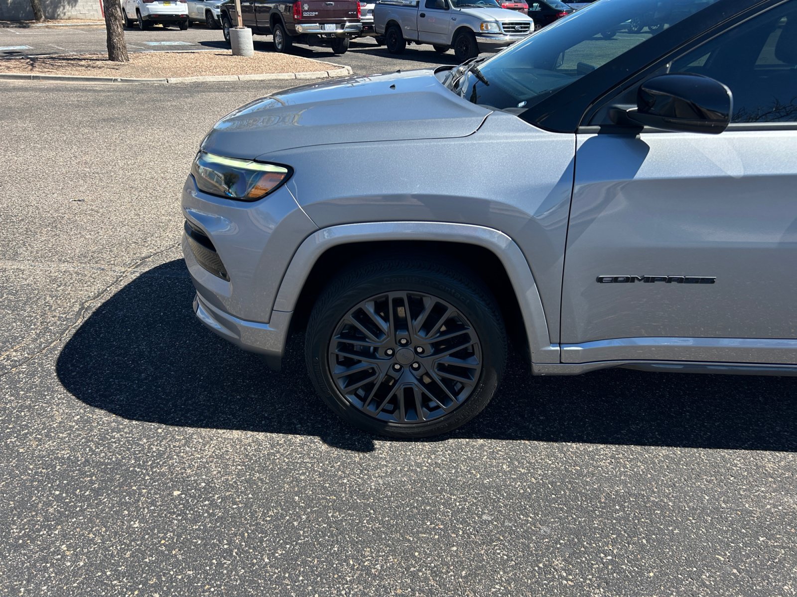Used 2024 Jeep Compass Limited w/ High Altitude Package AWD/4WD image 26