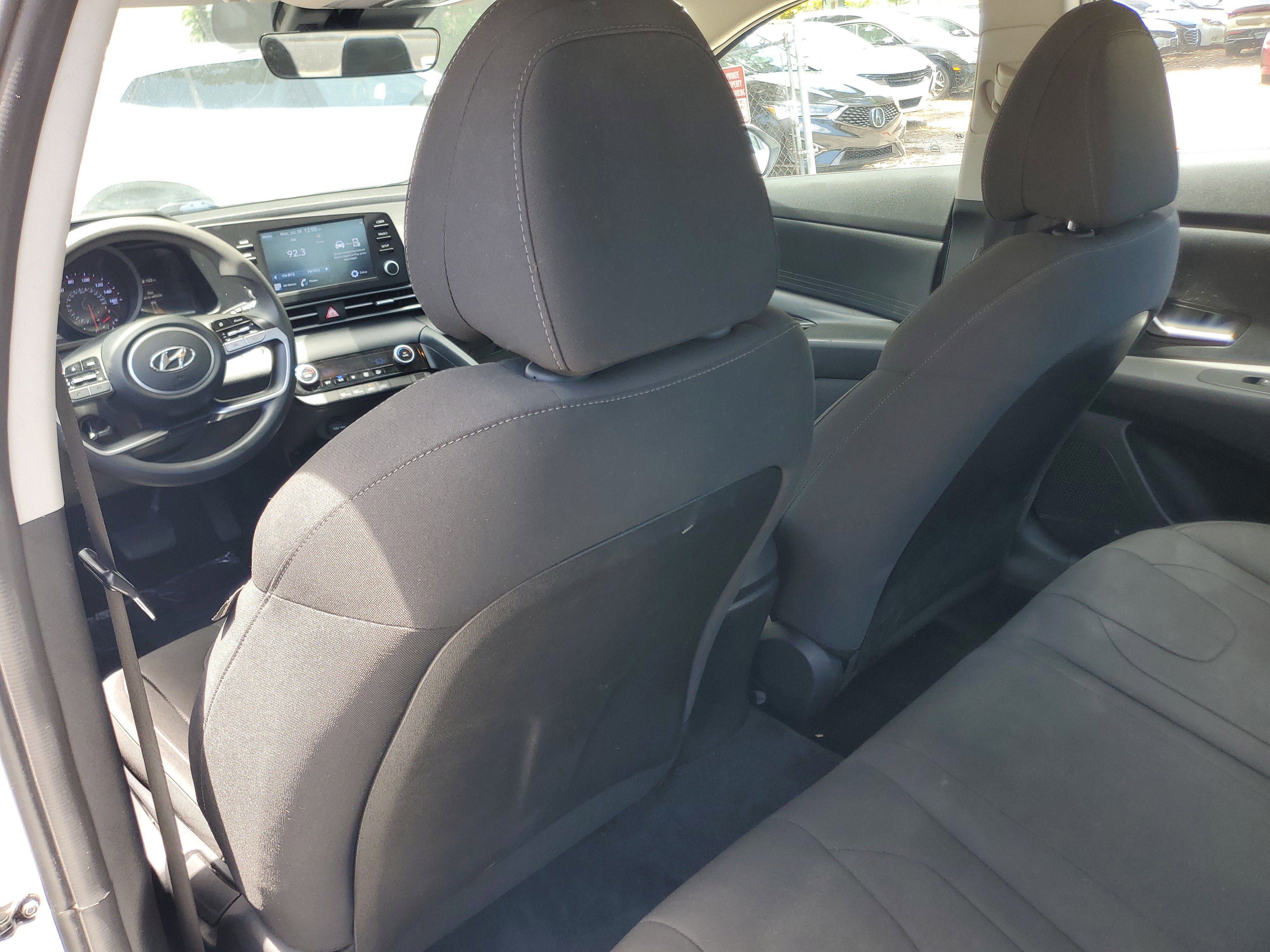 Used 2021 Hyundai Elantra SEL image 10