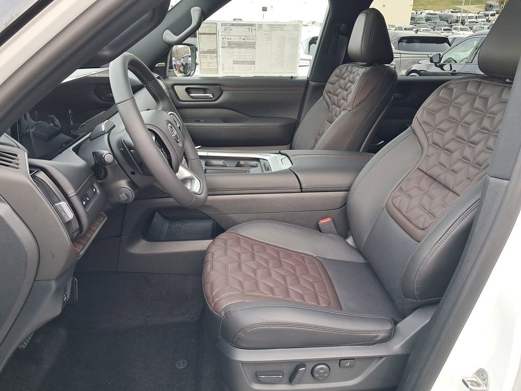 New 2026 Nissan Armada Platinum Reserve image 25