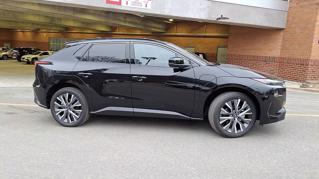 New 2026 Subaru Solterra image 9