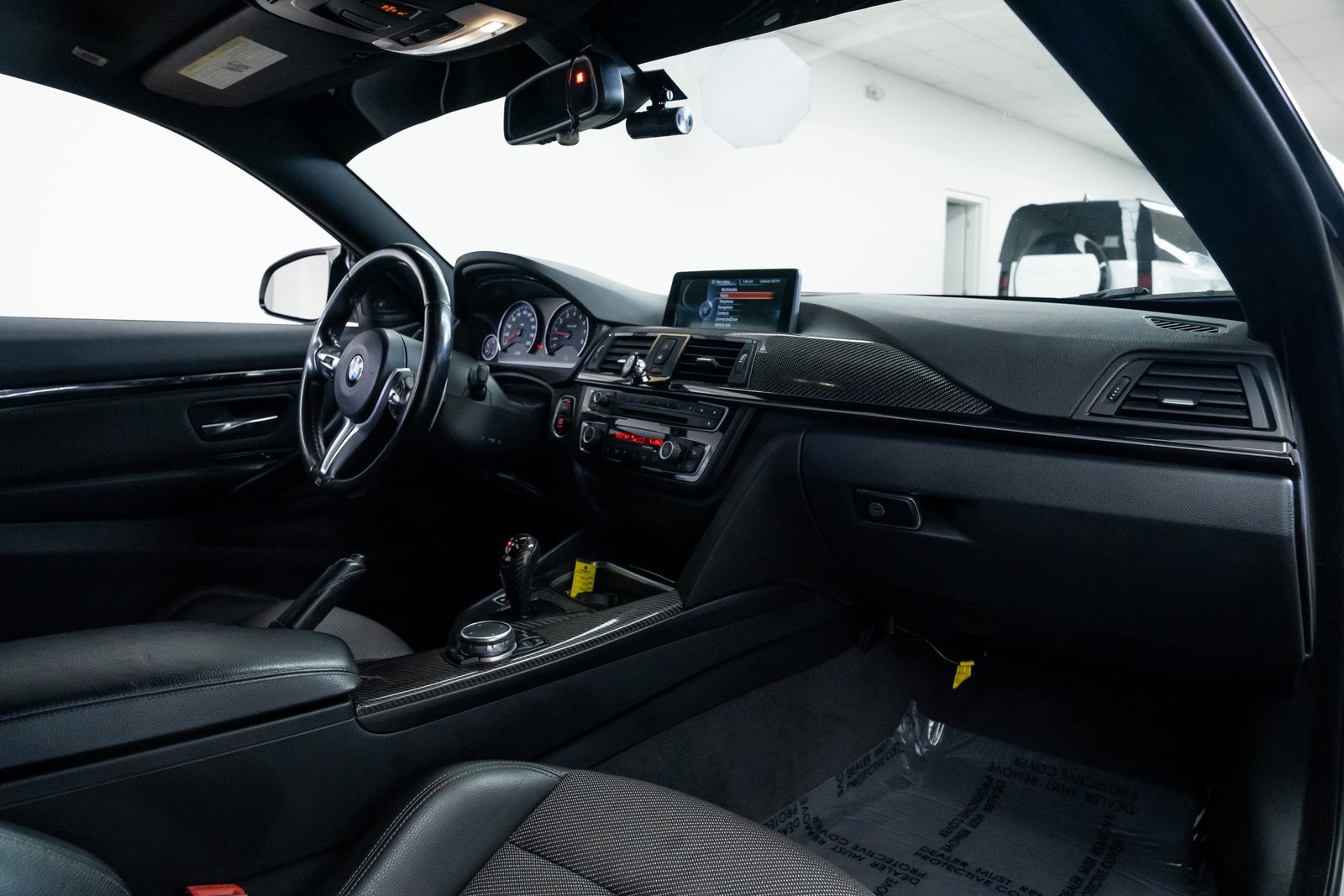 Used 2015 BMW M4 Coupe image 25