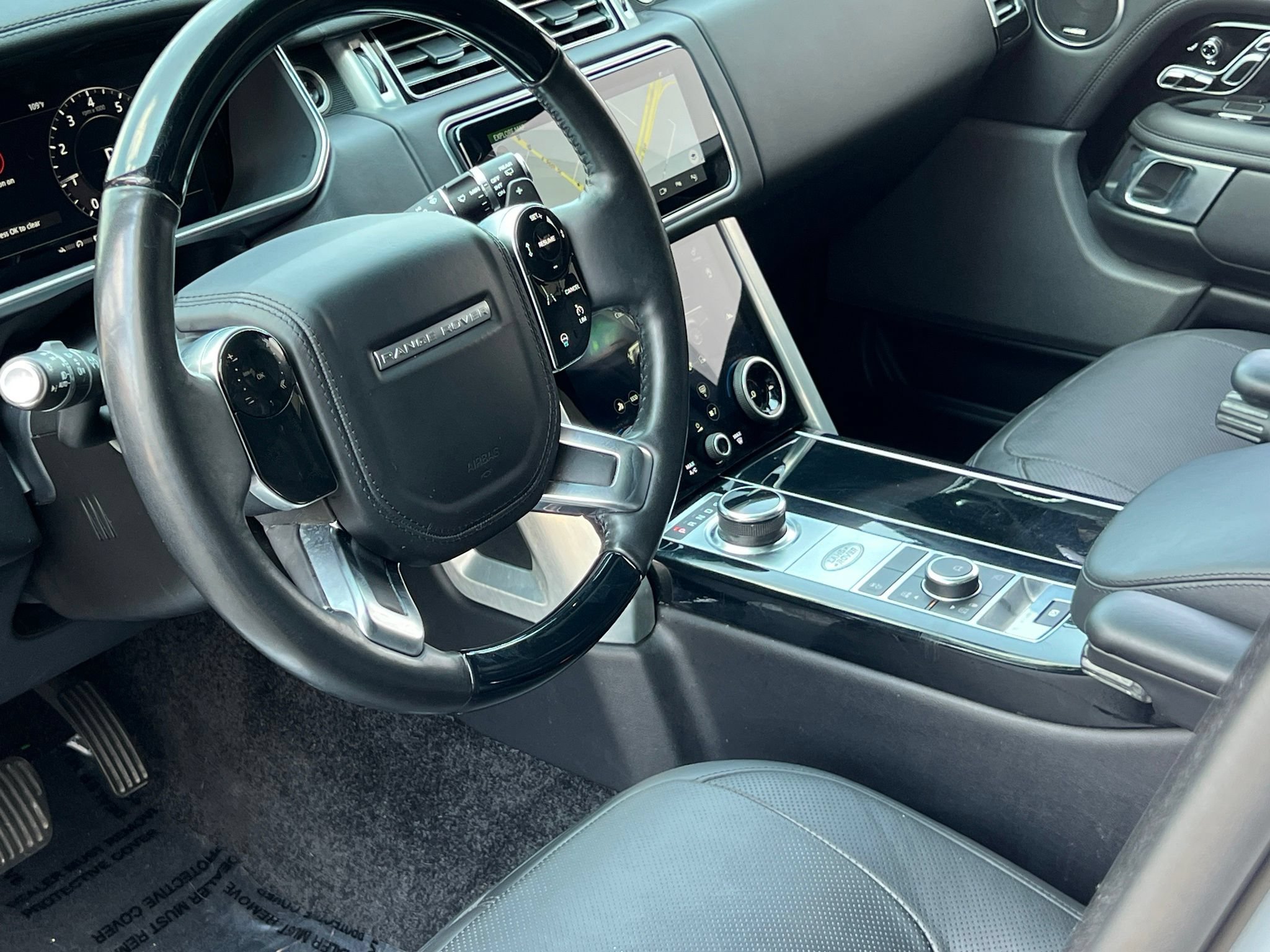 Used 2020 Land Rover Range Rover HSE AWD/4WD image 2